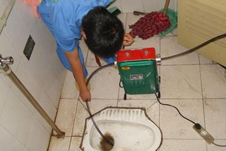 水管补漏维修-烟台莱州二楼卫生间漏水-食品工业管道清洗
